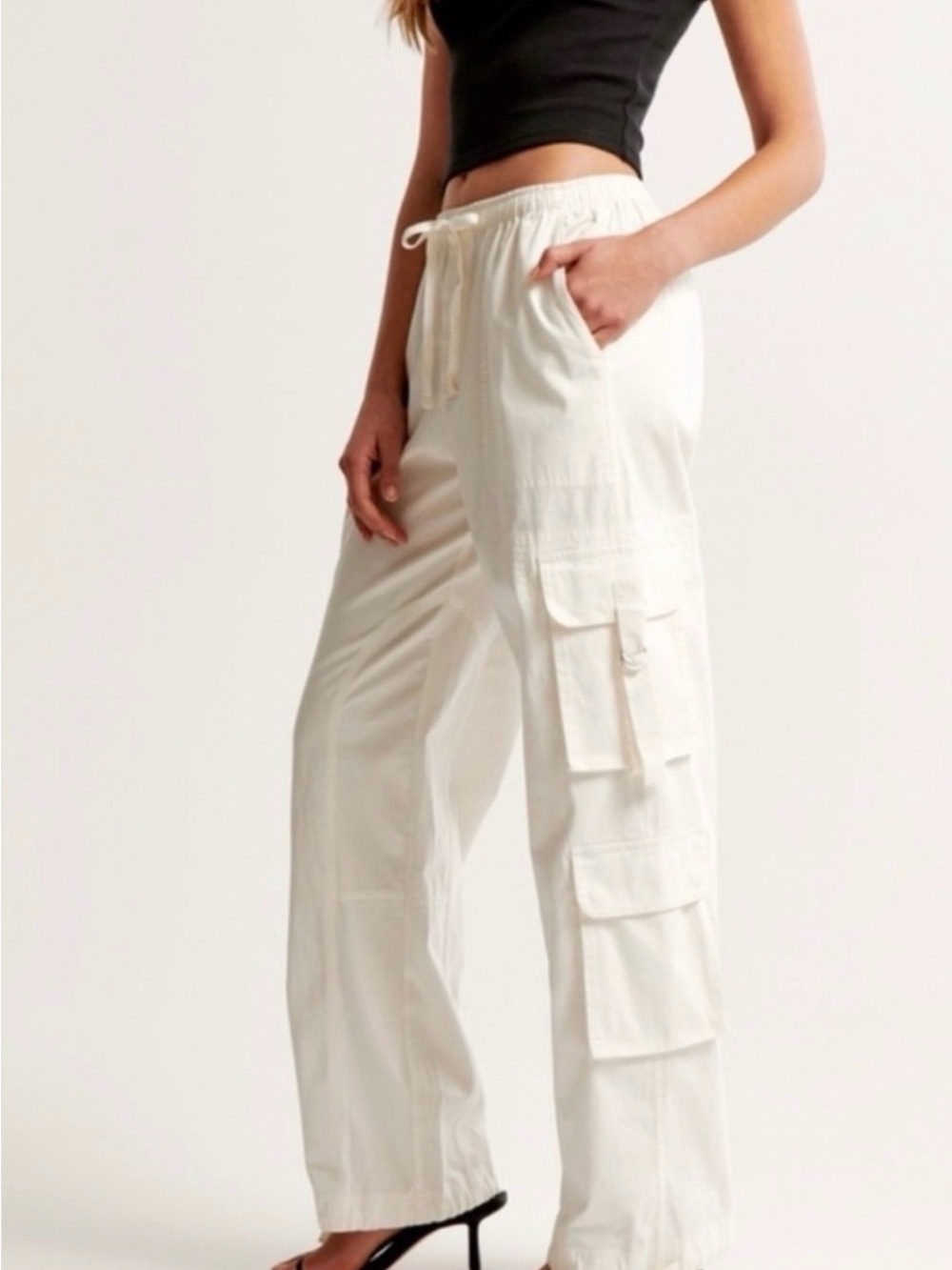 Abercrombie & Fitch - Cream Baggy Cargo Pants